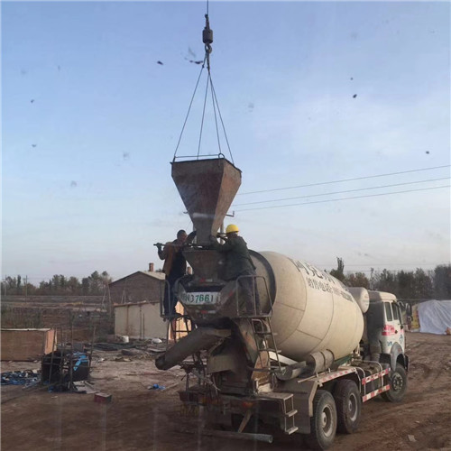 宜昌市“精准瞄准”—— 吊车的 “定位导航” 技术